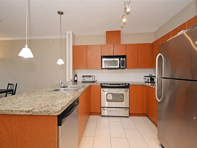 511 Rochester Ave #809 — Photo 3