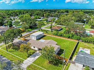 5528 24th St E, Bradenton, FL 34203