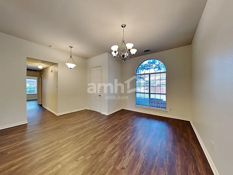 6213 Richmond Dr — Photo 8