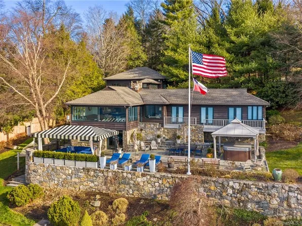 910 Candlewood Lake Road South, New Milford, CT 06776