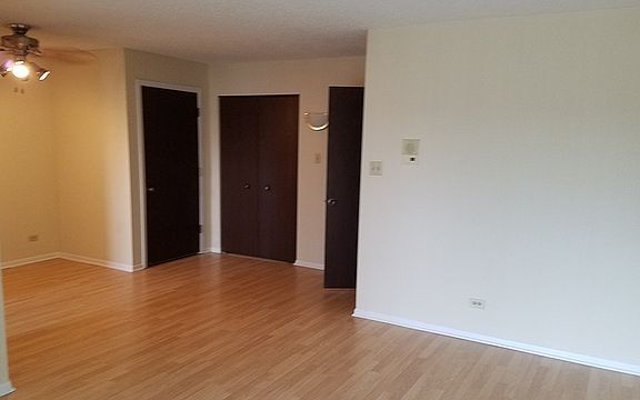 3rd image of 4855 W 137th St