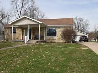 132 E McKenzie Rd, Greenfield, IN