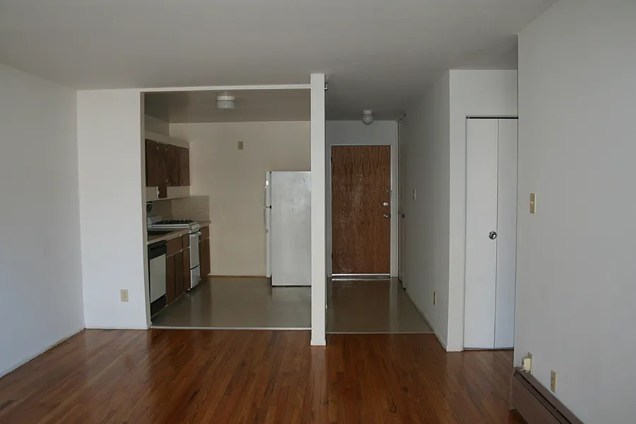 Building Photo - 4625 Coolidge Hwy #12