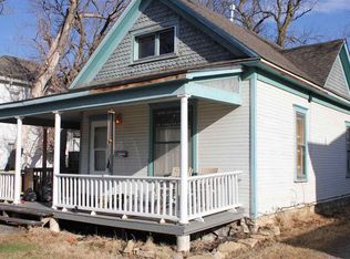 302 E 4th St, Newton, KS 67114
