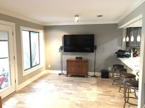 1637 SE Paradise Cir W #104