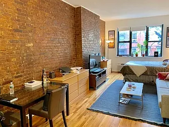 Rented by Best Apartments North Inc