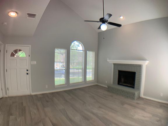 3rd image of 16939 Brookwood