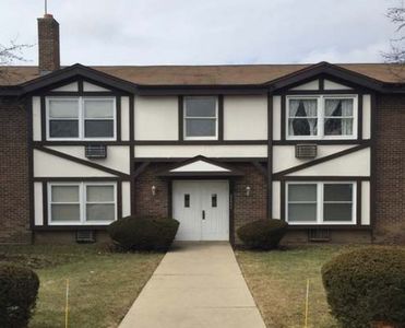 22960 N Apple Hill Ln APT 107, Lincolnshire, IL, 60069