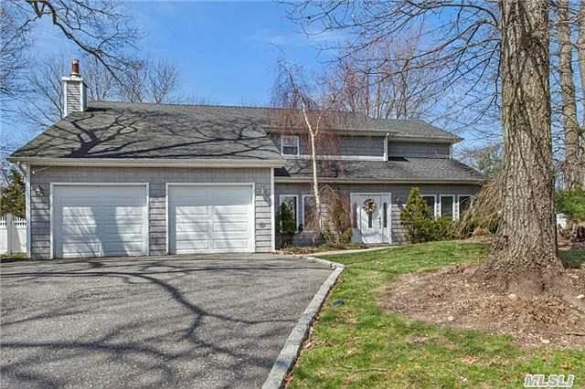 1st image of 10 Oxford Dr