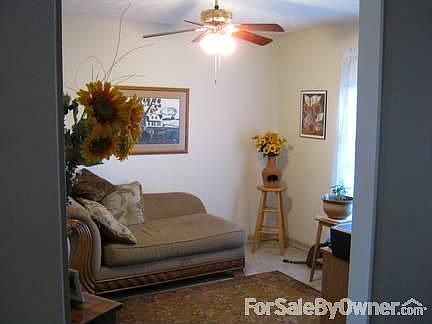 Front
						:
						2 Car Garage