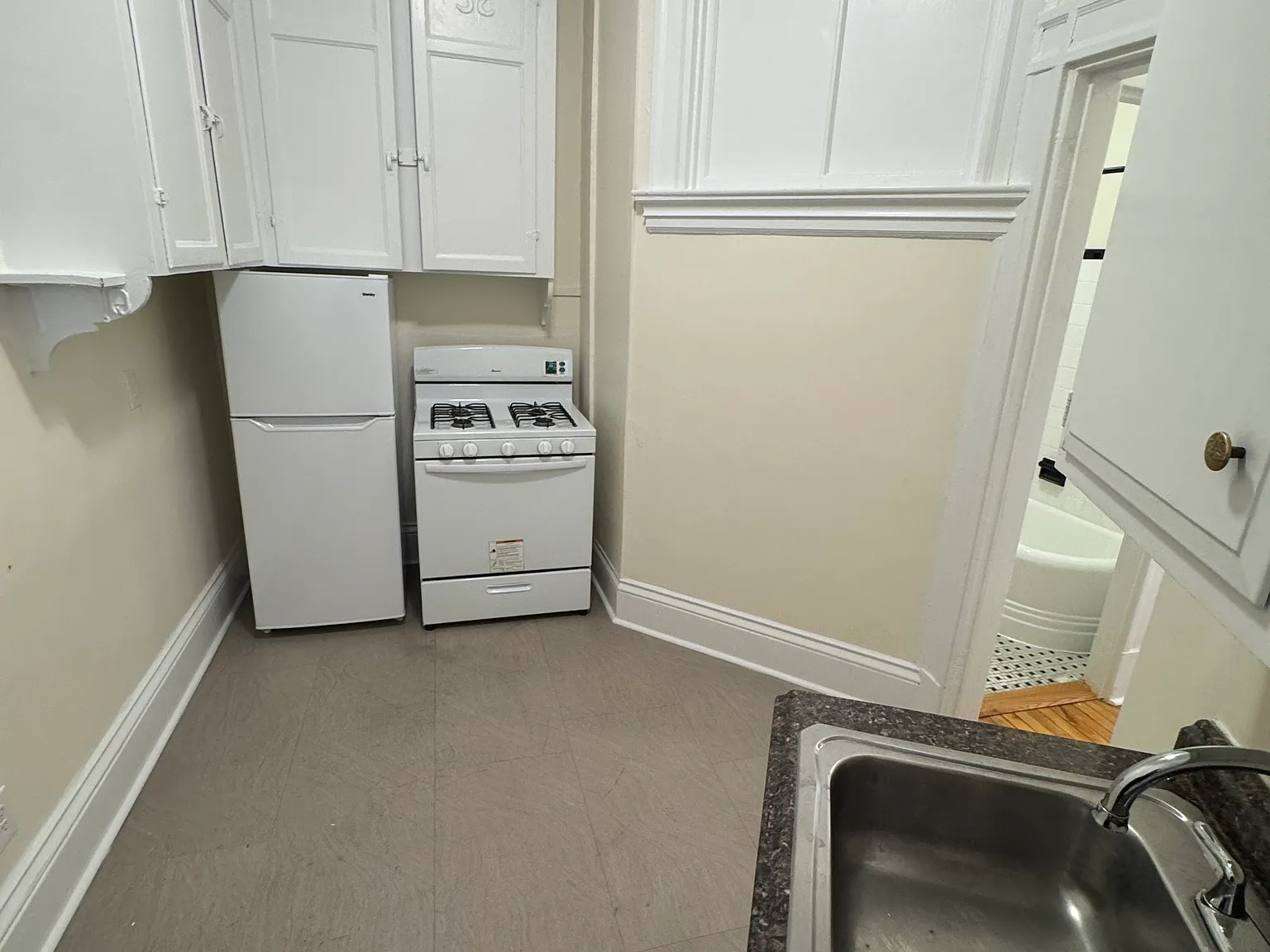 1 bed, $2,500 — Photo 3