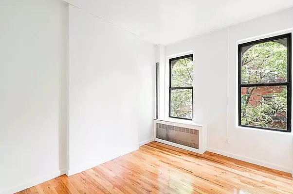 Rented by REAL New York | media 9