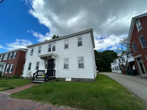 50 School St #4, Saco, ME 04072