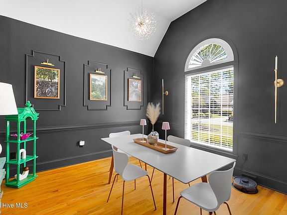 4th image of 114 Friburg Road