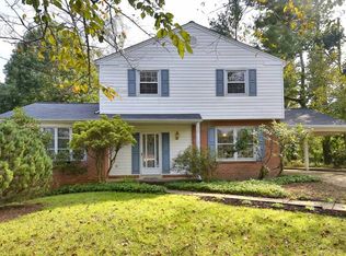 1908 Snowdrop Ln, Silver Spring, MD 20906