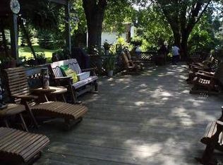 3258 Meadow Ln, Slatington, PA 18080
