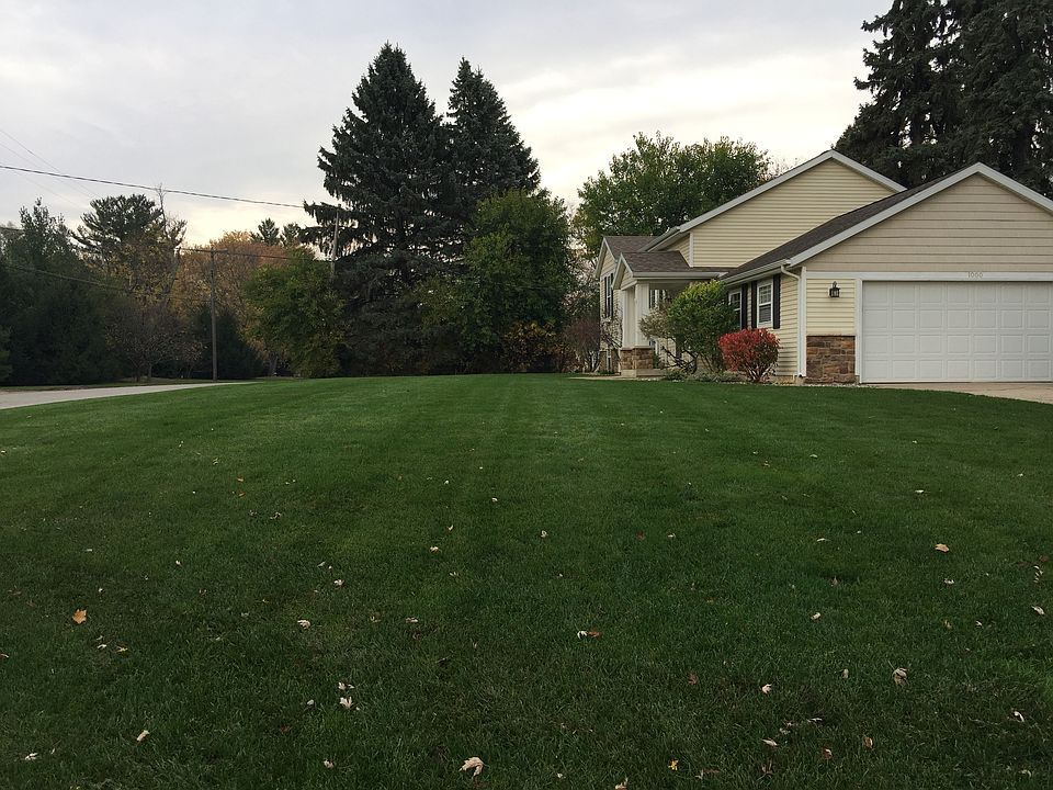 1st image of 1000 Eastmont Dr SE