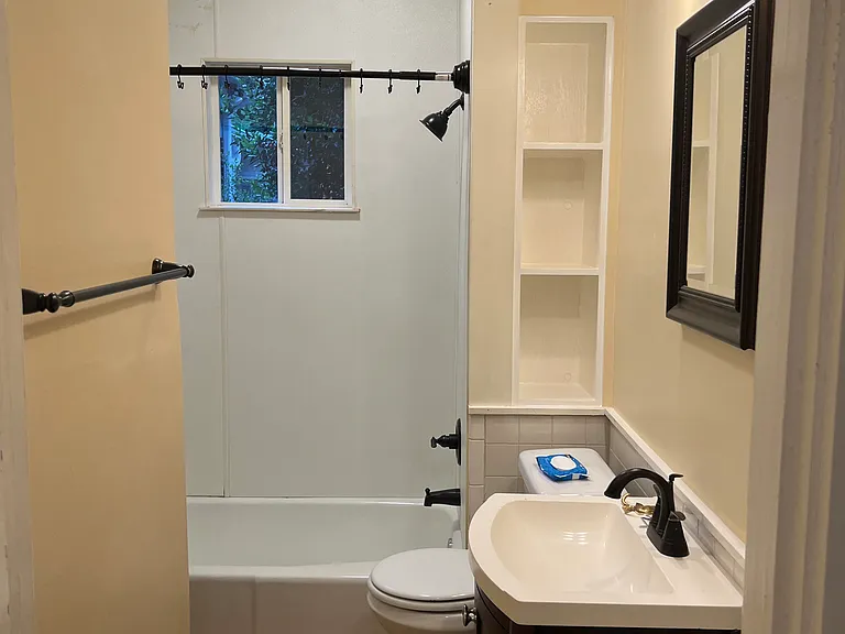 1713 N Rock Springs Rd NE #A — Photo 6
