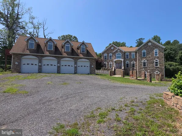 10205 Tickle Ln, Lusby, MD 20657