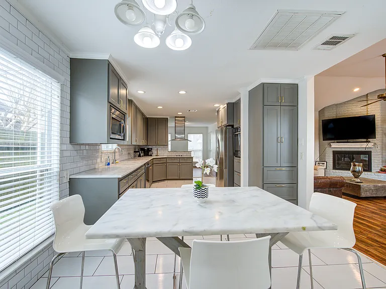 1522 S Kirkwood Rd — Photo 38