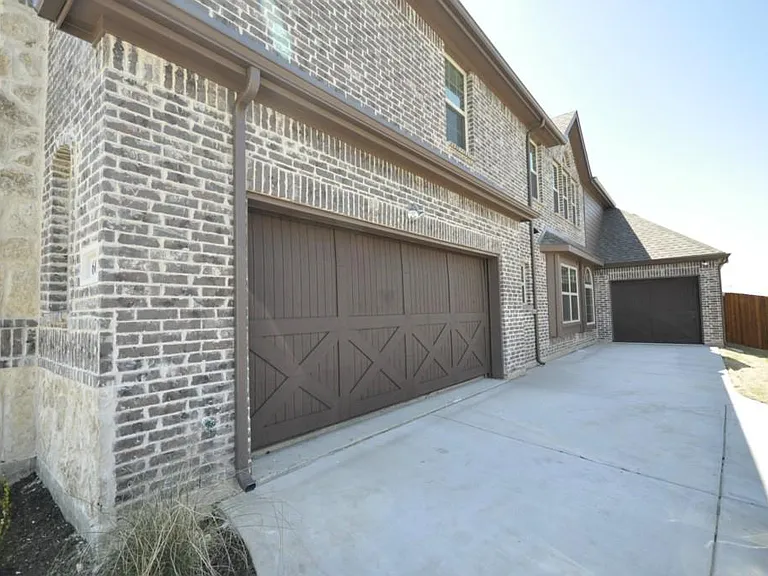 600 Falcon Dr — Photo 24