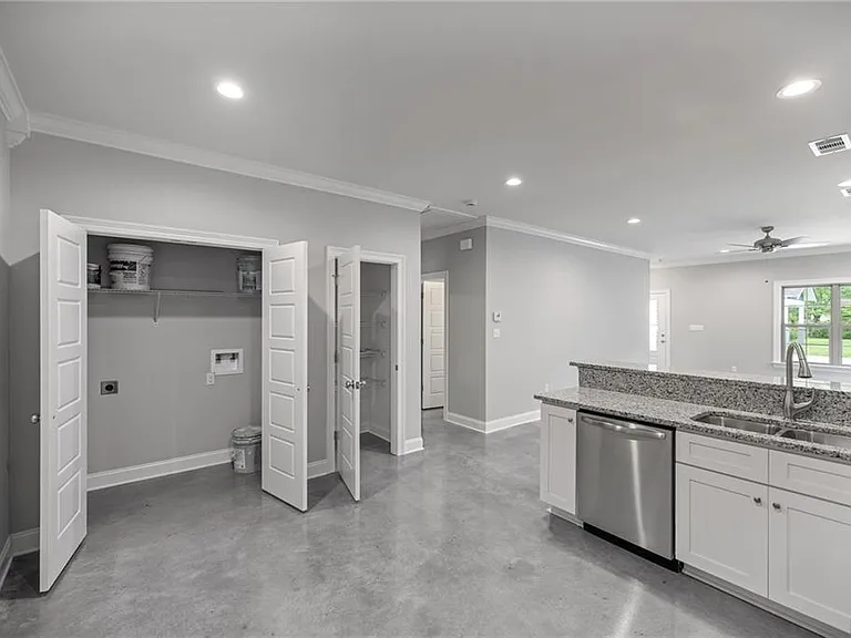 41355 Greystone Ln — Photo 4