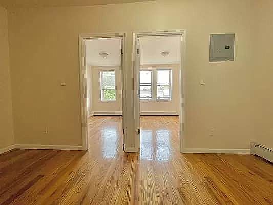 4th image of 2268 Atlantic Ave #3L