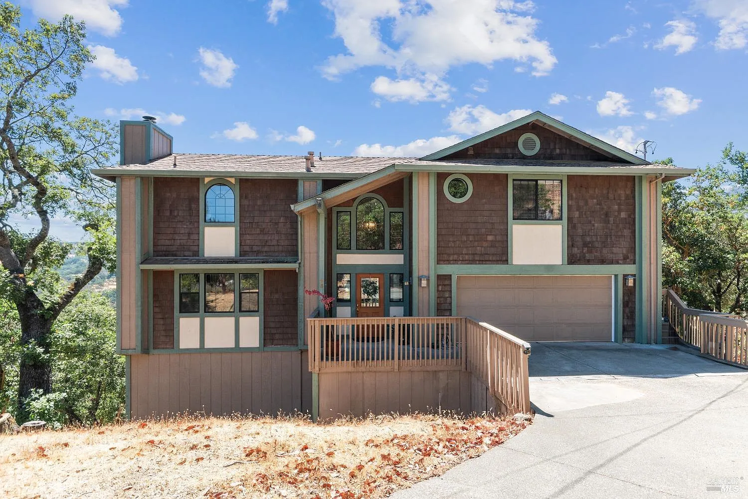 45 Columbine Court photo 1
