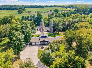 30155 Norway Dr NW, Cambridge, MN 55008