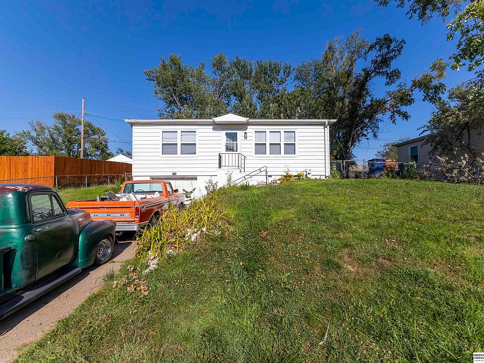 1st image of 7219 S 24th Ave