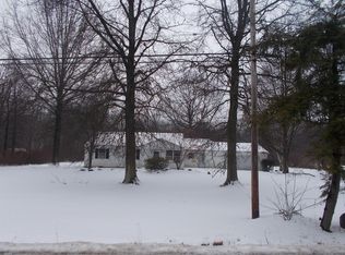 18490 Shaw Rd, Chagrin Falls, OH 44023