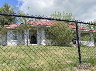 60 Skyway Summitt Dr, Marshall, NC 28753