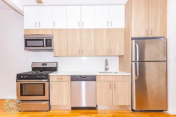 Rented by MySpaceNYC | media 3