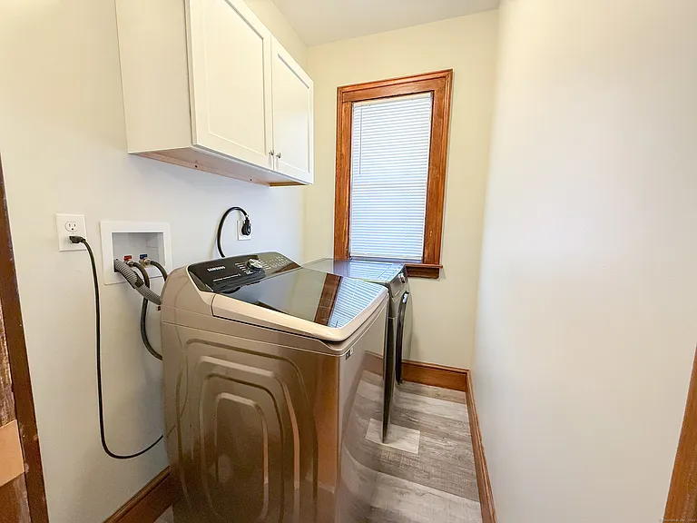 156 Columbia St — Photo 13