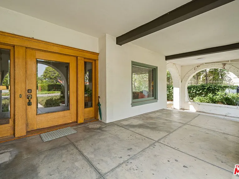 801 N Rodeo Dr — Photo 5