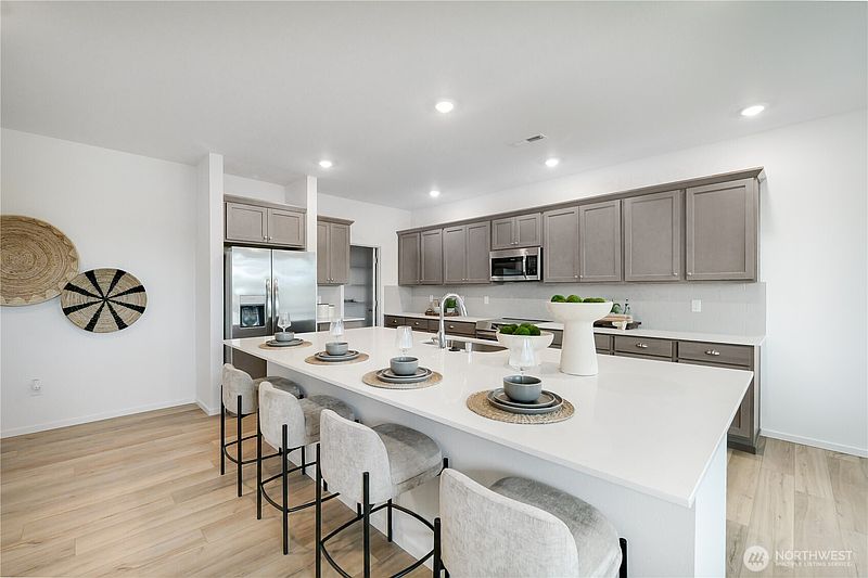2nd image of 61 Twilight Mist Lane