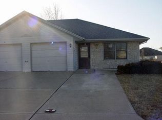 1037 Ephraim Dr, Grain Valley, MO 64029