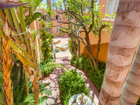 Santa Fe Court, 3953 Centre St #19, San Diego, CA 92103