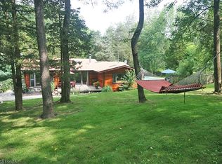 51 Stompf Tavern Rd, Stockton, NJ 08559