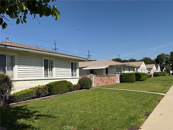 5th image of 1749 N Hollywood Way