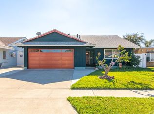 4956 E Holbrook St, Anaheim, CA 92807