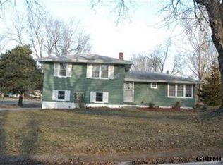 9318 S Walnut, Omaha, NE 68124