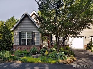 114 Petunia Ln, Asheville, NC 28803