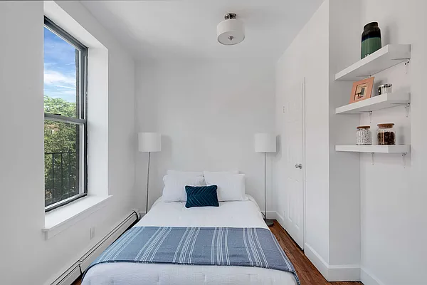 Rented by Compass | media 9