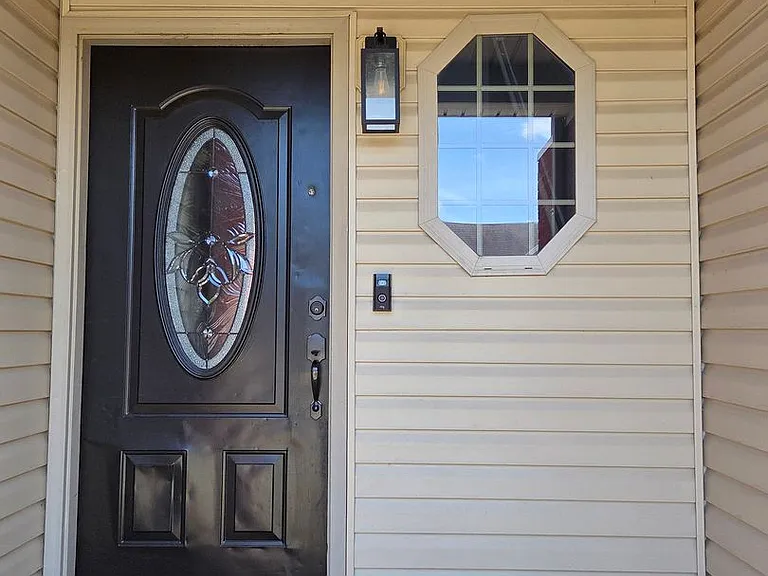 153 Twin Lakes Dr — Photo 3