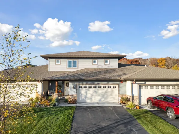 1102 Lorraine Ct, Carver, MN 55315