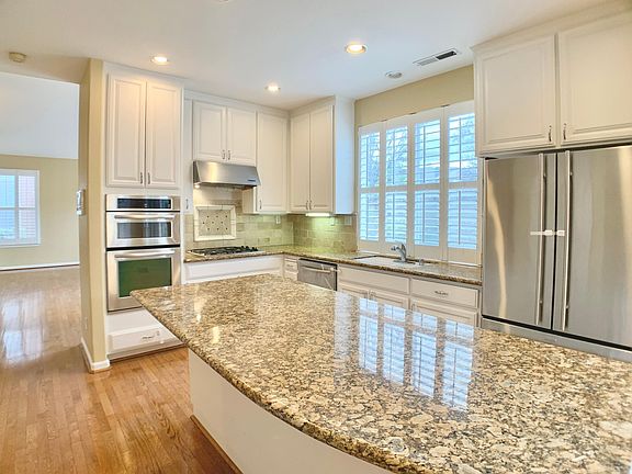 5th image of 5645 Le Fevre Dr