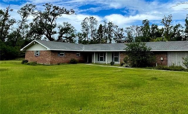 1st image of 3509 Carriage Dr