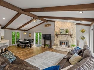 265 Jensen Dr, Fontana, WI 53125