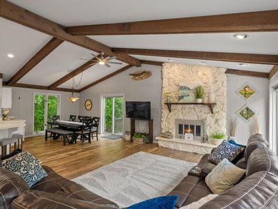 265 Jensen DRIVE, Fontana, WI, 53125